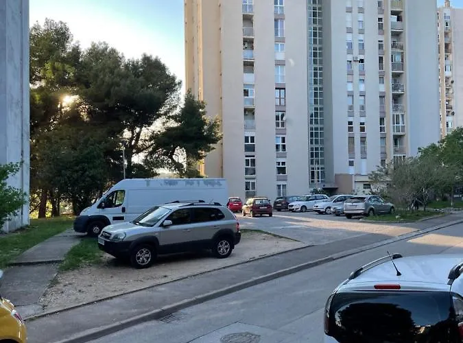 Bella Veruda In Lägenhet *